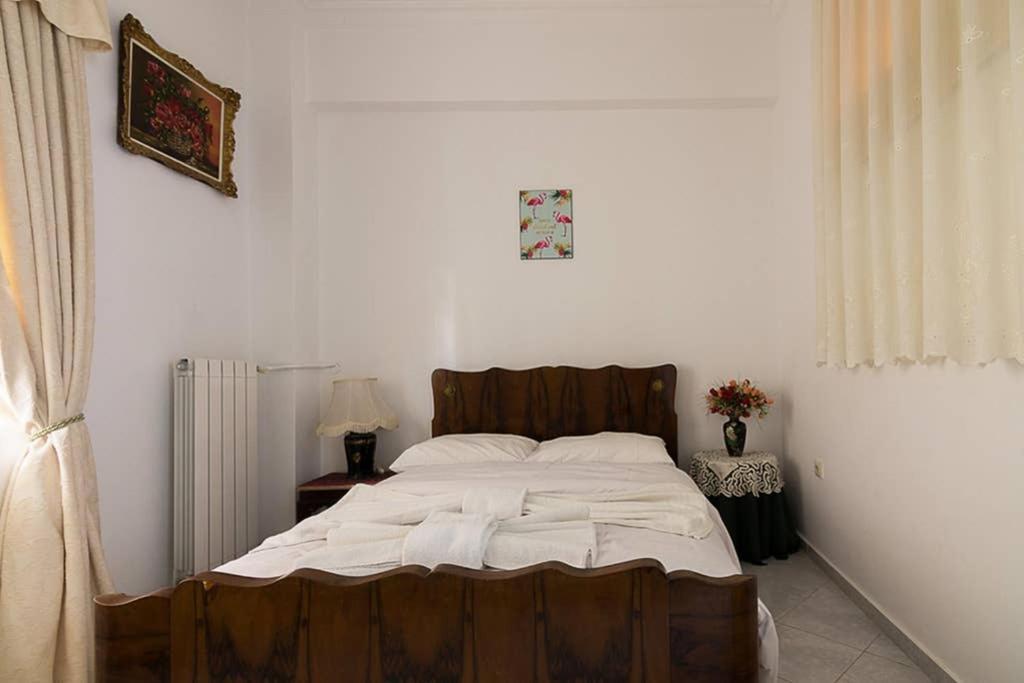 أثينا Vintage Style Apartment With Beautiful Backyard المظهر الخارجي الصورة