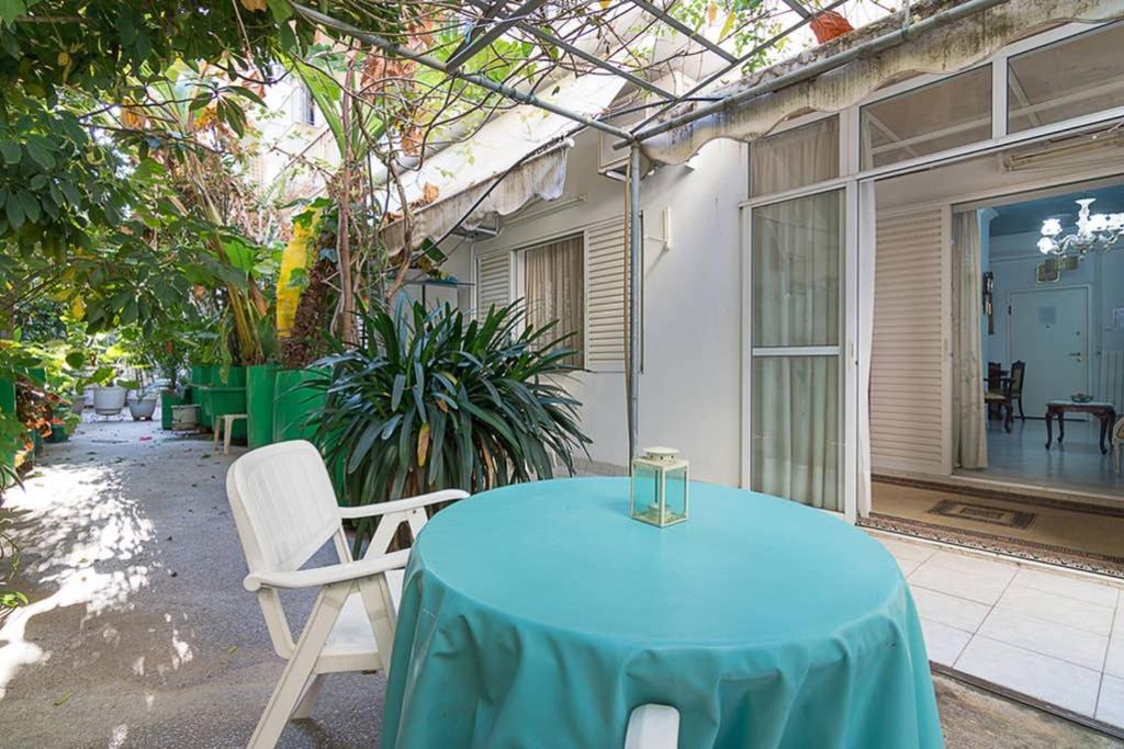 أثينا Vintage Style Apartment With Beautiful Backyard المظهر الخارجي الصورة